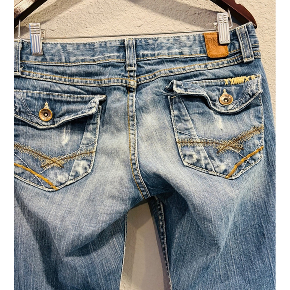 Rock & Roll Cowgirl Mid-Rise Bootcut Jeans, Size 32x32 - Picture 5 of 9